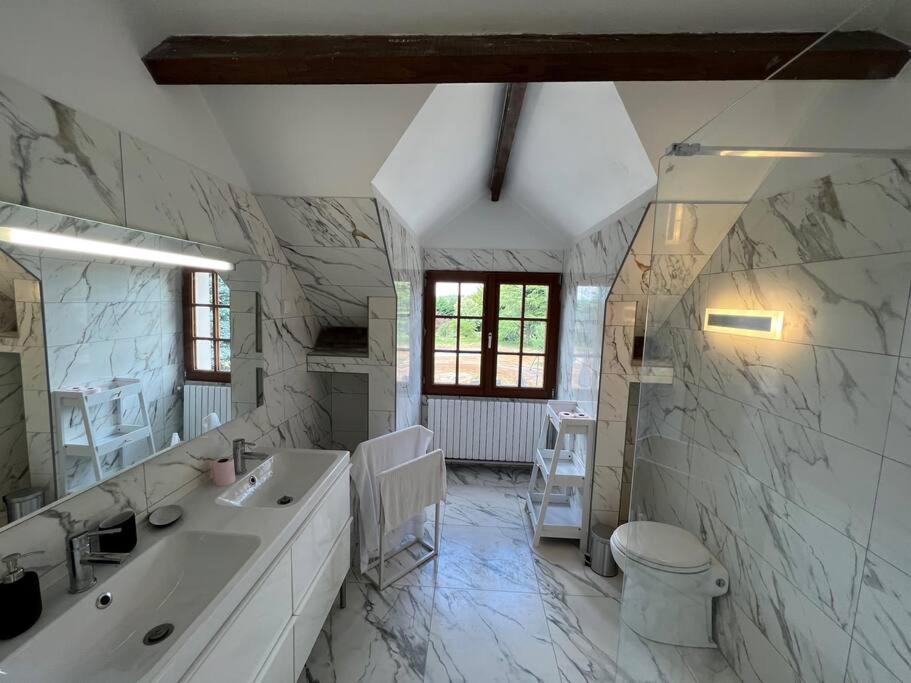 Villa La Cle Des Champs - Les Grais 1H10 De Paris Bazoches-sur-le-Betz Exterior foto