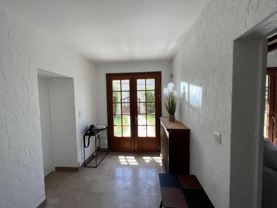 Villa La Cle Des Champs - Les Grais 1H10 De Paris Bazoches-sur-le-Betz Exterior foto