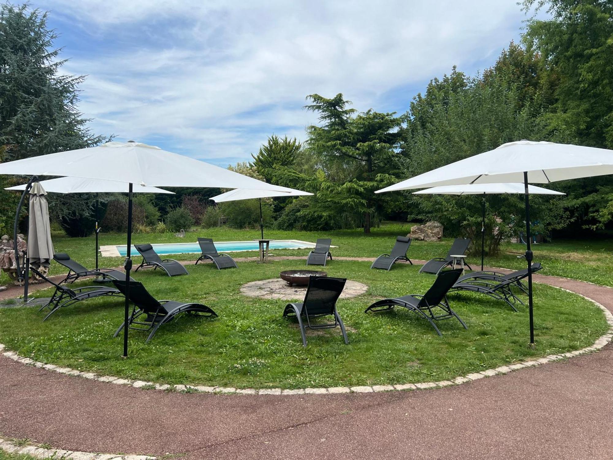 Villa La Cle Des Champs - Les Grais 1H10 De Paris Bazoches-sur-le-Betz Exterior foto